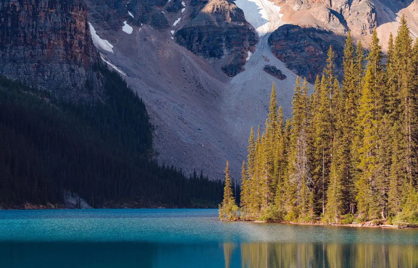Canada travel eSIM — stay connected across Canada with My Holiday SIM